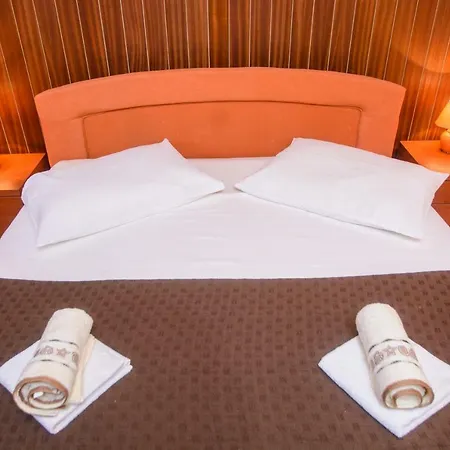 Relaxing House Meri 3* تروغير